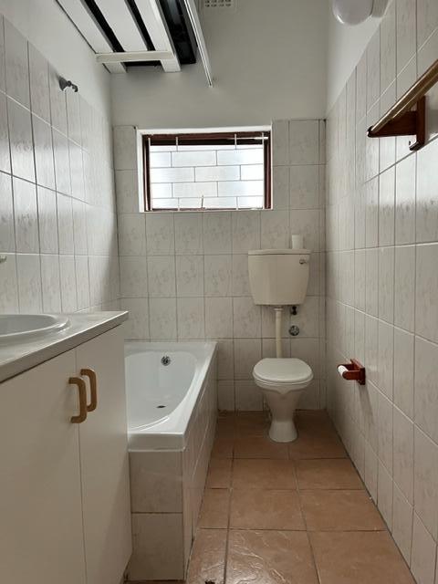 To Let 1 Bedroom Property for Rent in Observatory Western Cape